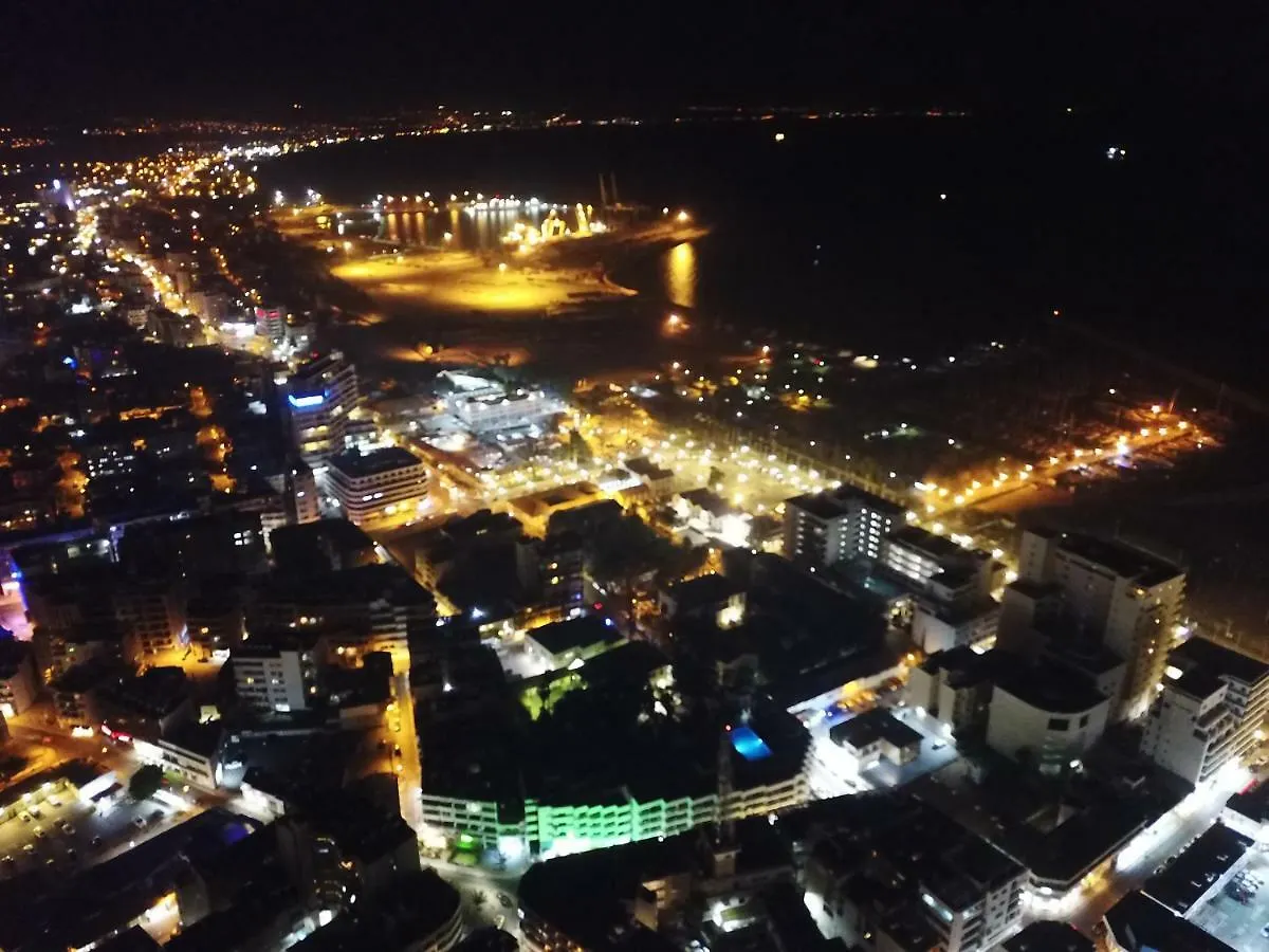 Catherine City Place Larnaca 0*,